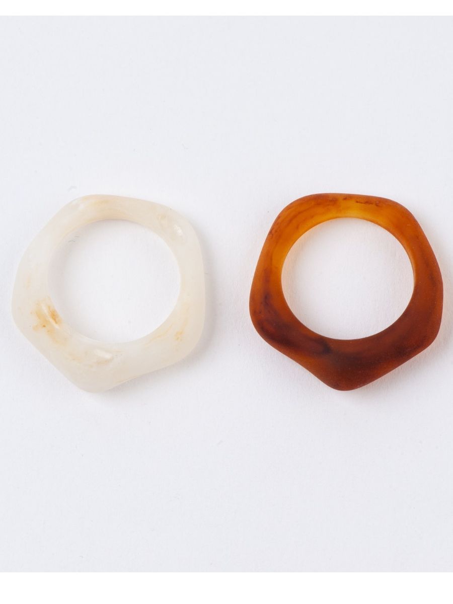 BASALT RESIN RING-AMBER