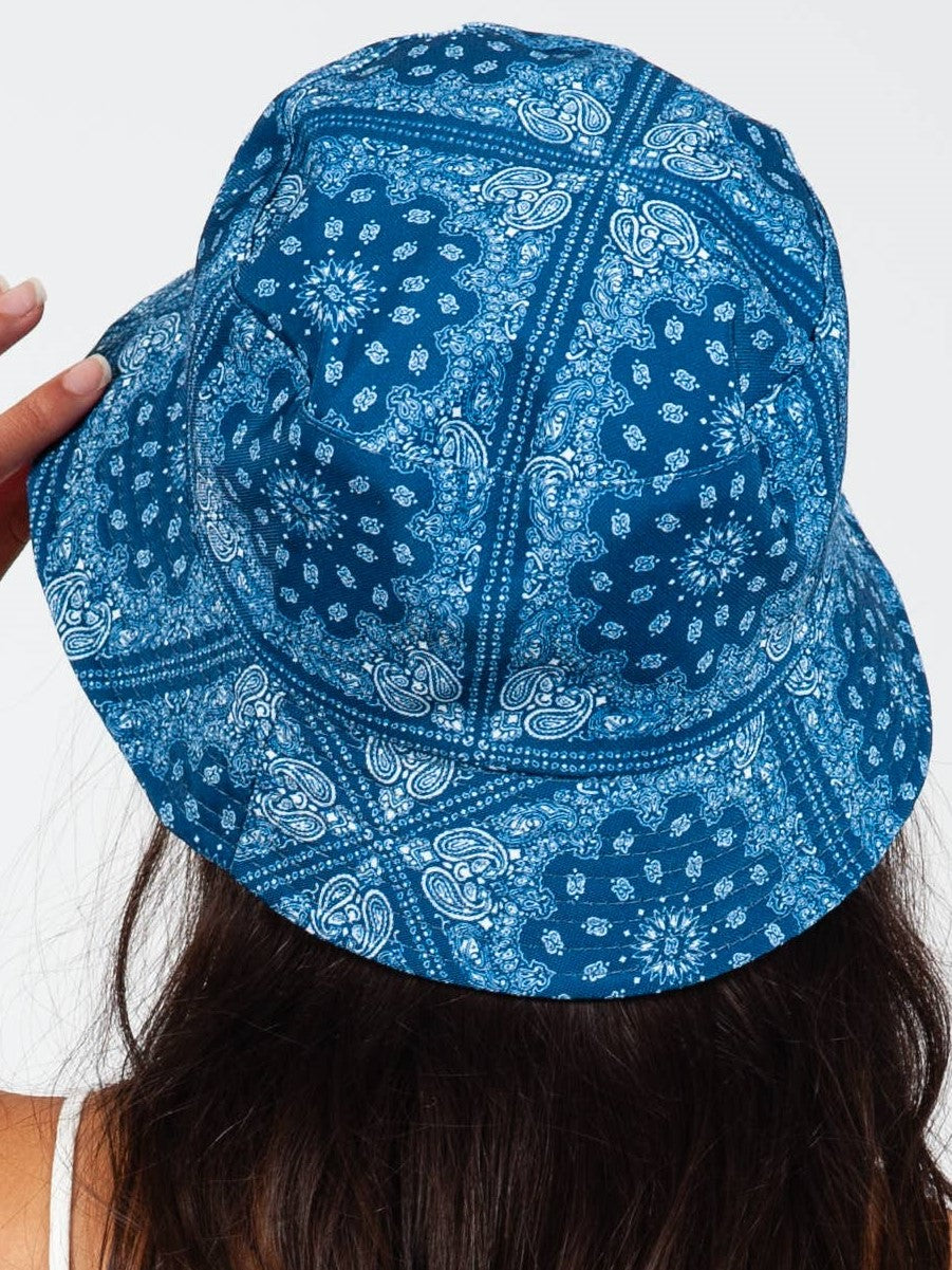 Women's Bandana Print Reversible Bucket Hat