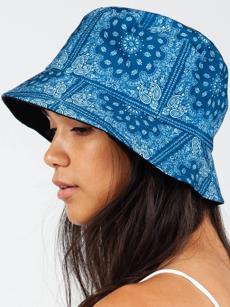 Women's Bandana Print Reversible Bucket Hat