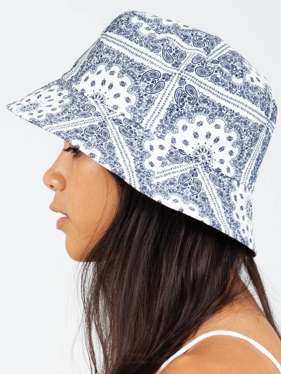Women's Bandana Print Reversible Bucket Hat