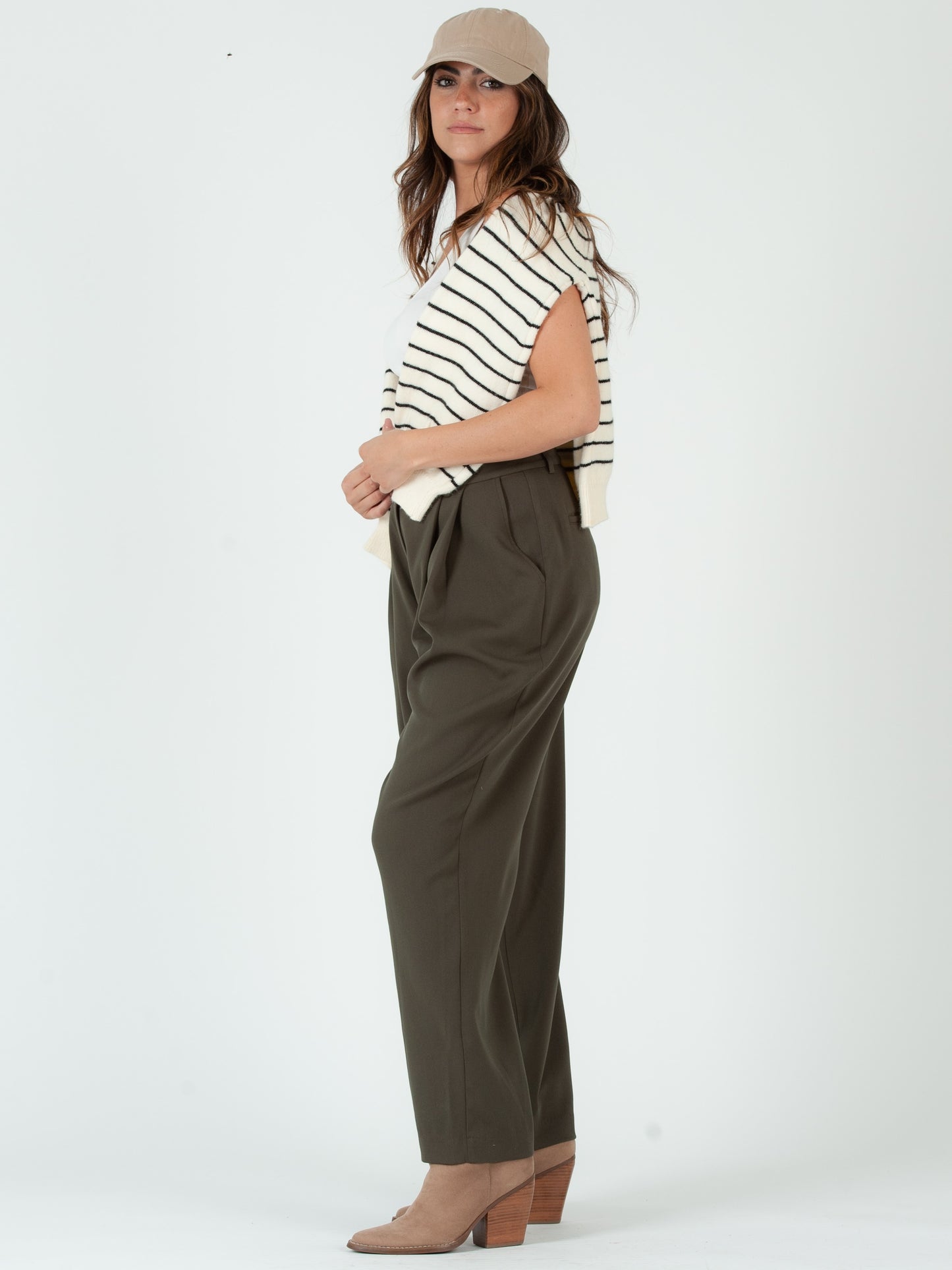 OLIVE PANTS