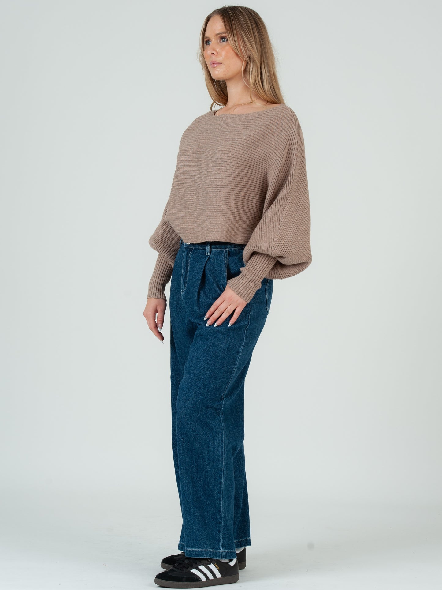 NUDE WIDE NECK SWEATER