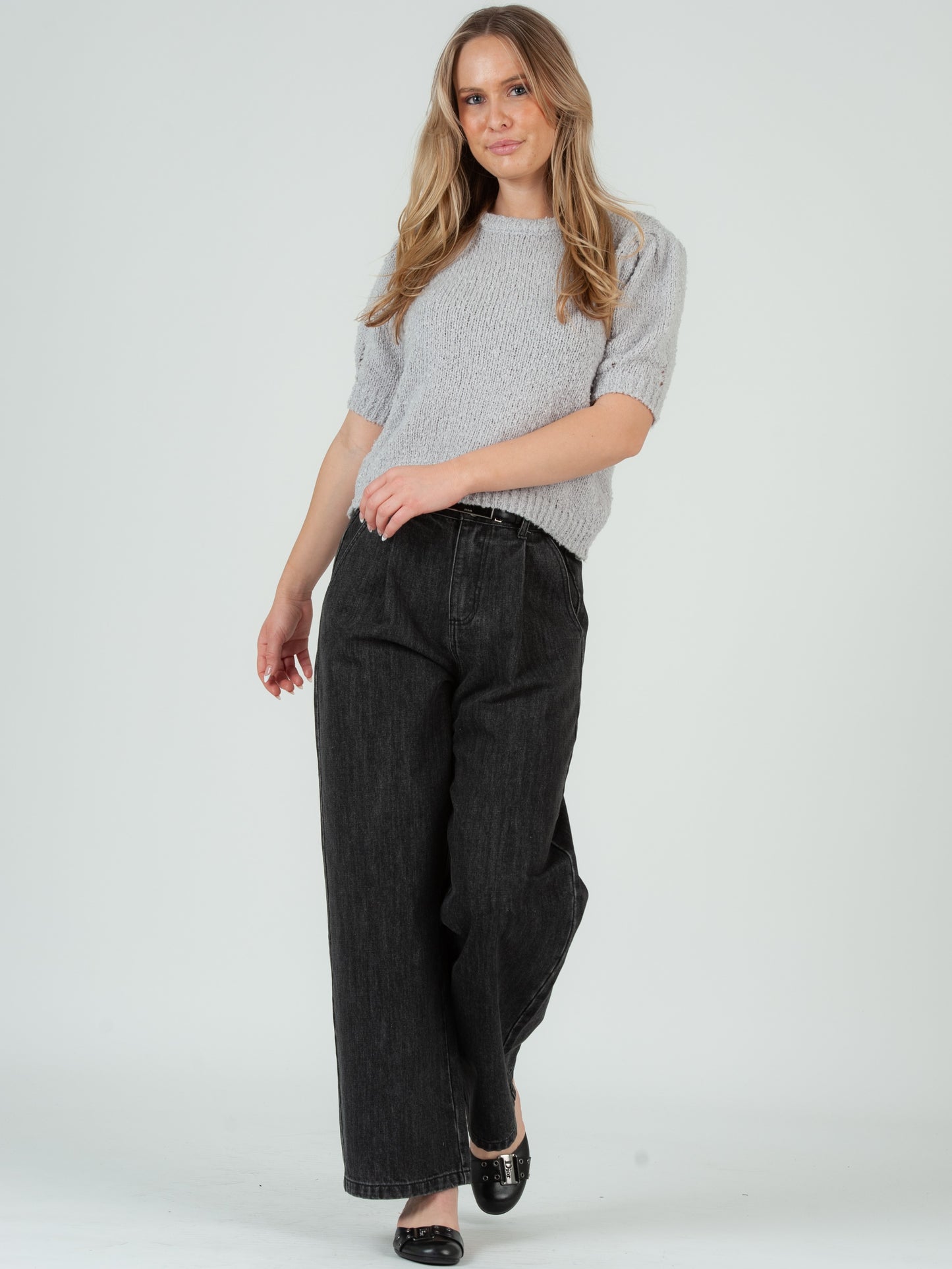 Women's Boucle Crew Neck Short Sleeve Sweater in Grey