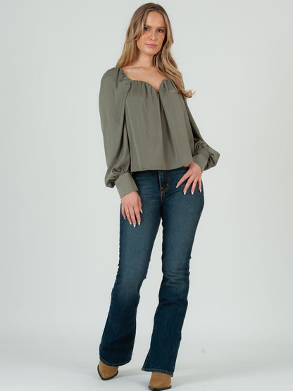 OLIVE SWEETHEART TOP