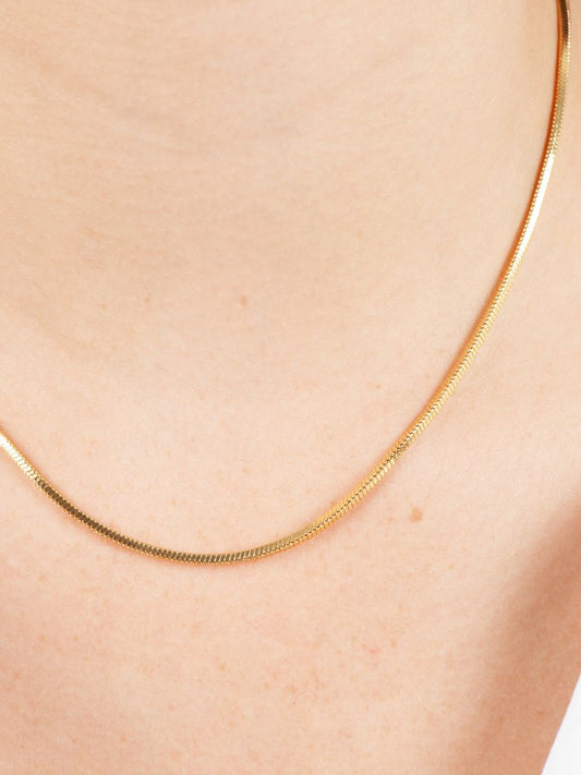 CLASSIC SNAKE CHAIN NECKLACE