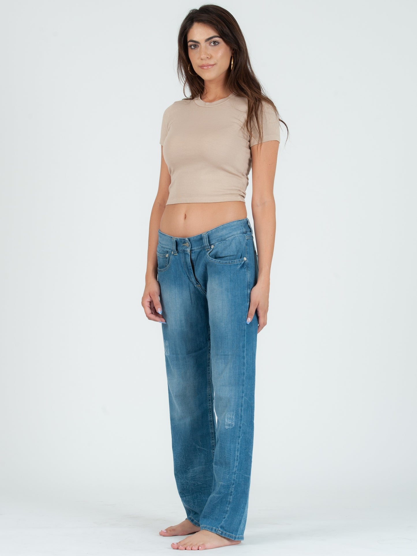 NICOLE ROUND NECK CROPPED TEE-SAND