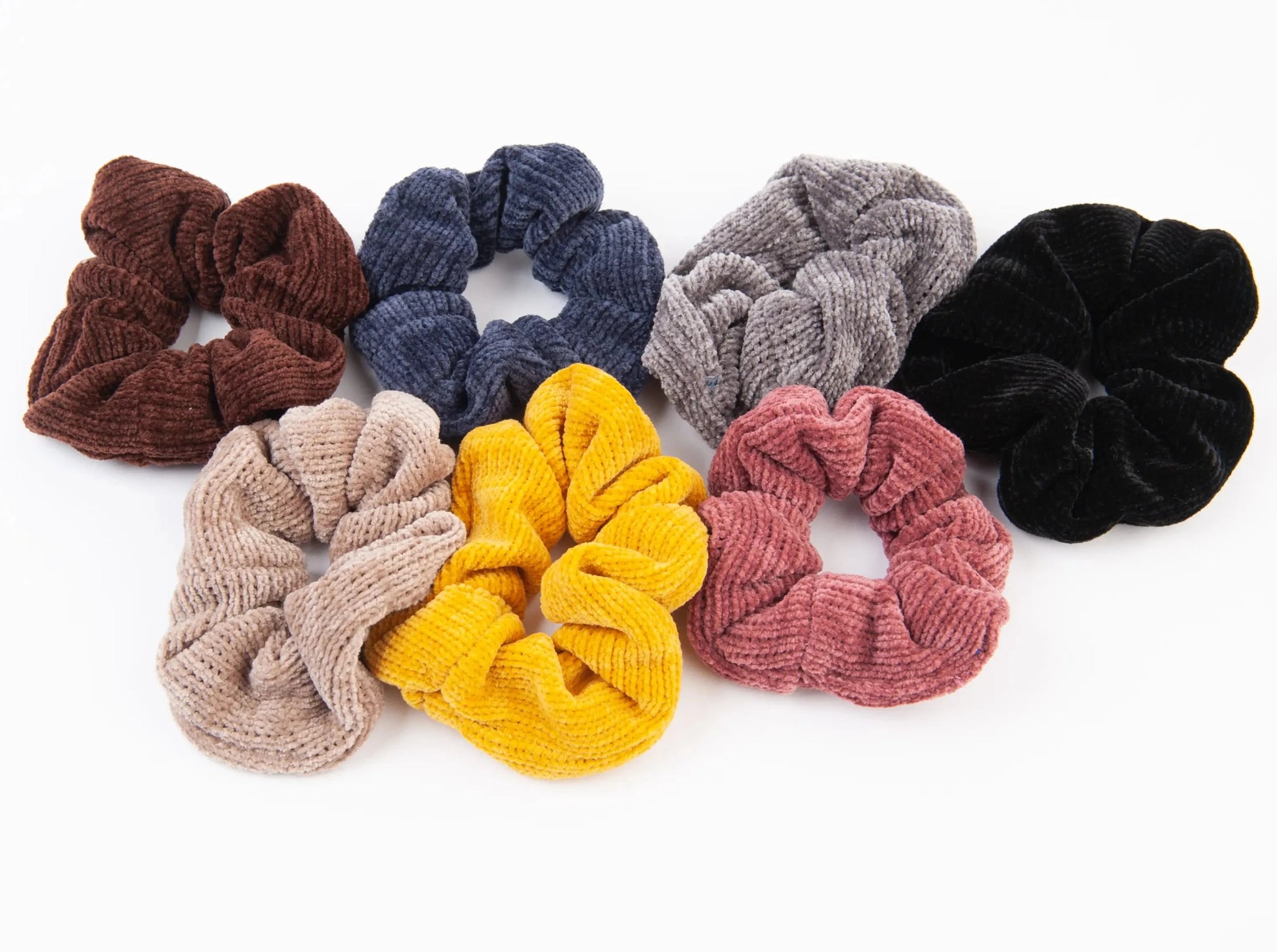 CHENILLE SCRUNCHIE