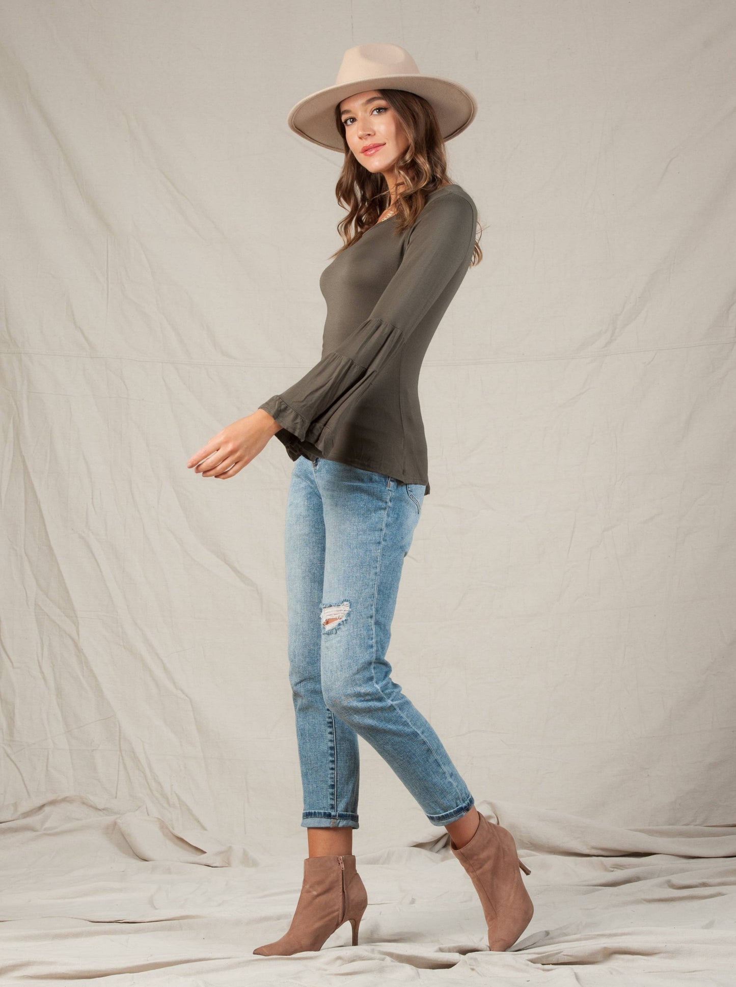 ELOISE RUFFLE SLEEVE TOP-OLIVE