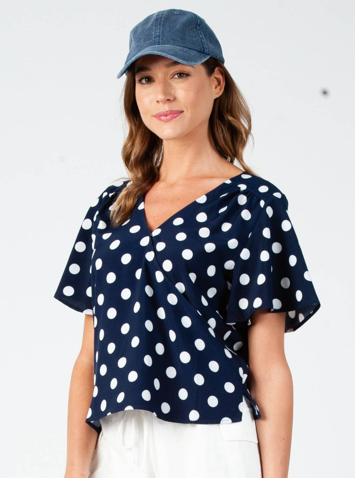 KIM WRAP TOP-NAVY/WHT DOT