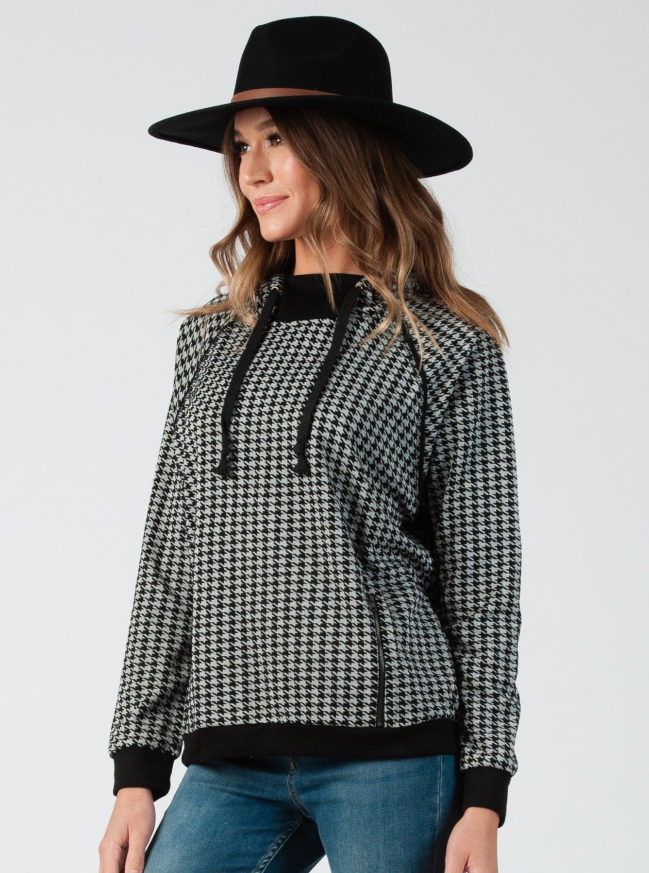 LIGHTWEIGHT HOUNDSTOOTH HOODIE-BW