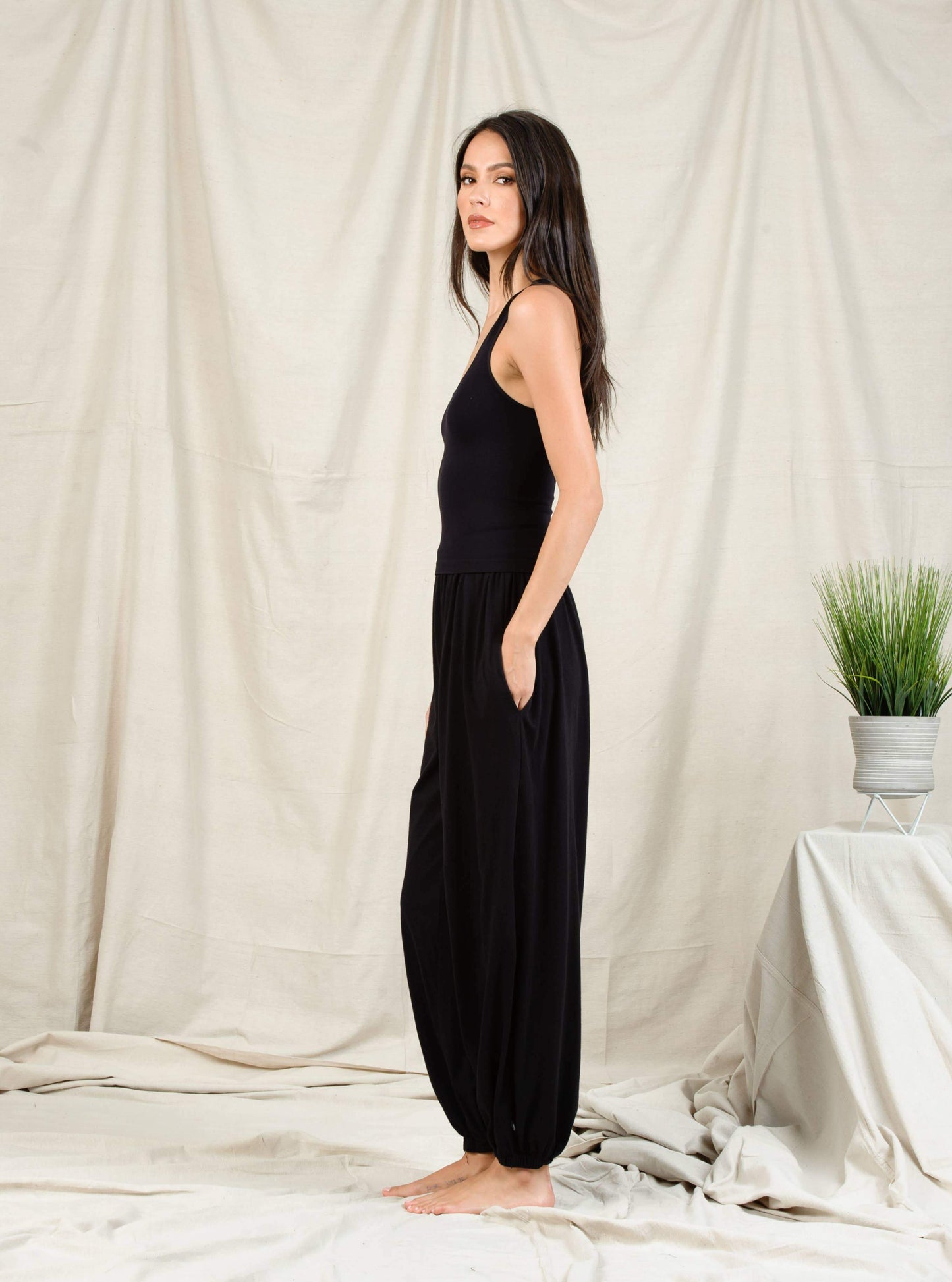 JAMMY BRAMI SEAMLESS TANK-BLACK