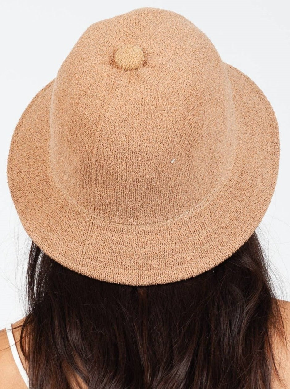 BUCKET HAT