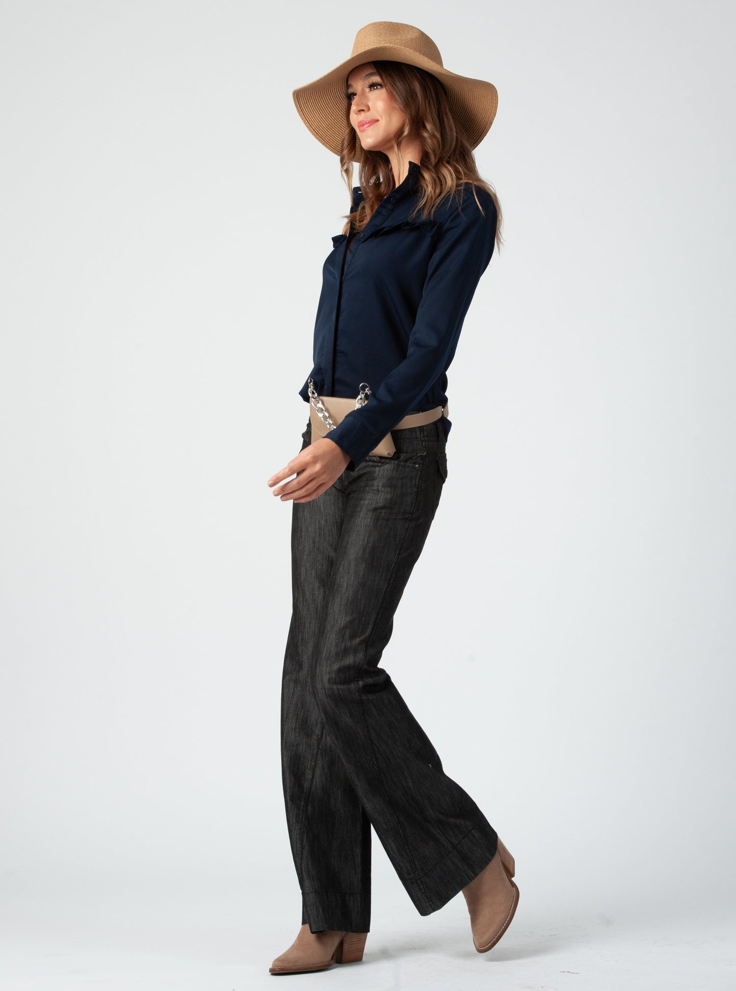 ELIZABETH RUFFLE BLOUSE-NAVY