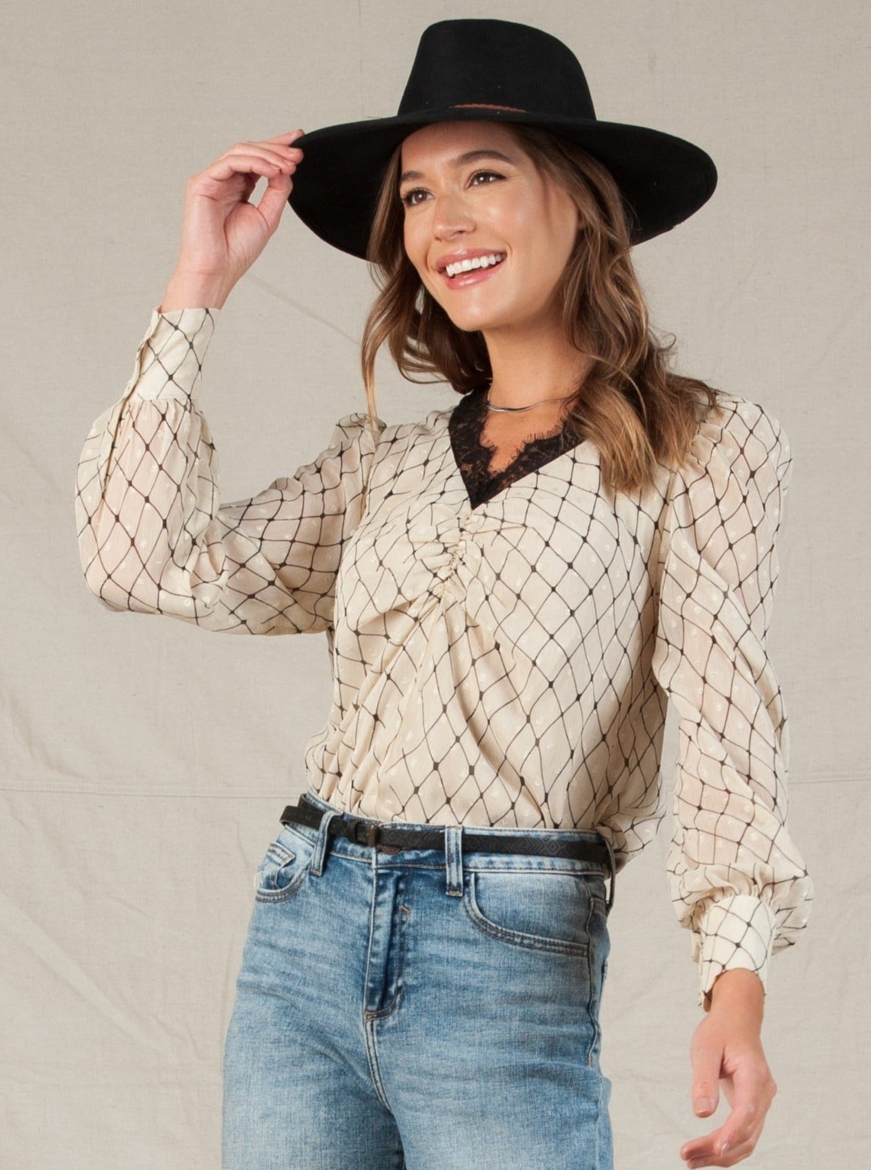 ZINFANDEL V-NECK LACE BLOUSE | IVORY GEO LACE