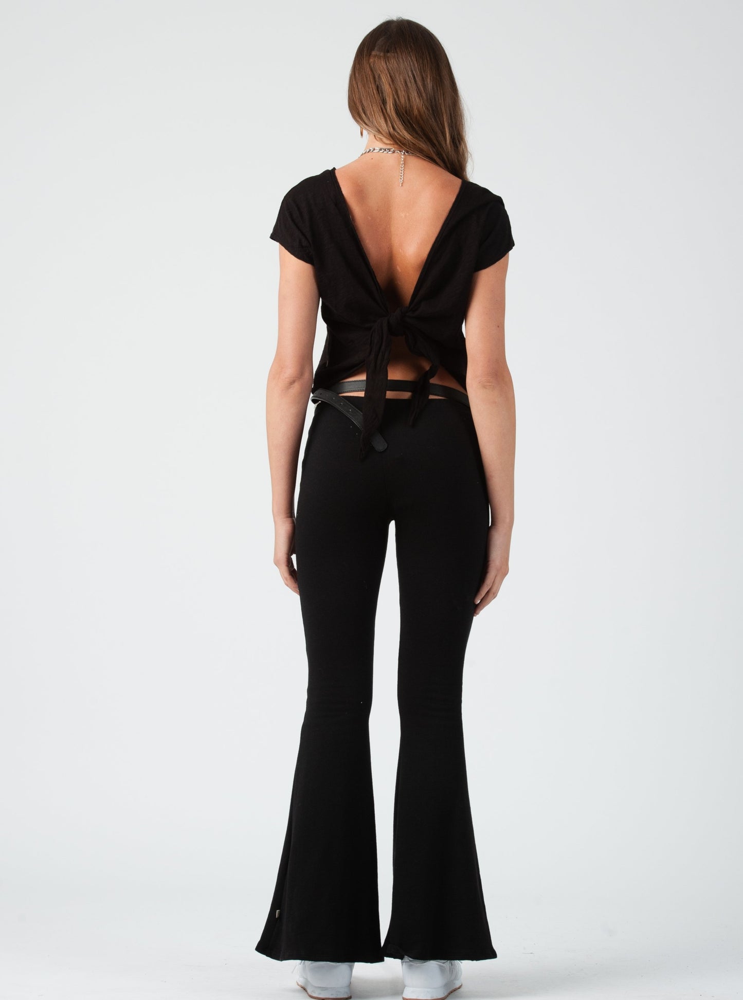 ARYA TIE BACK CROP TOP-BLACK