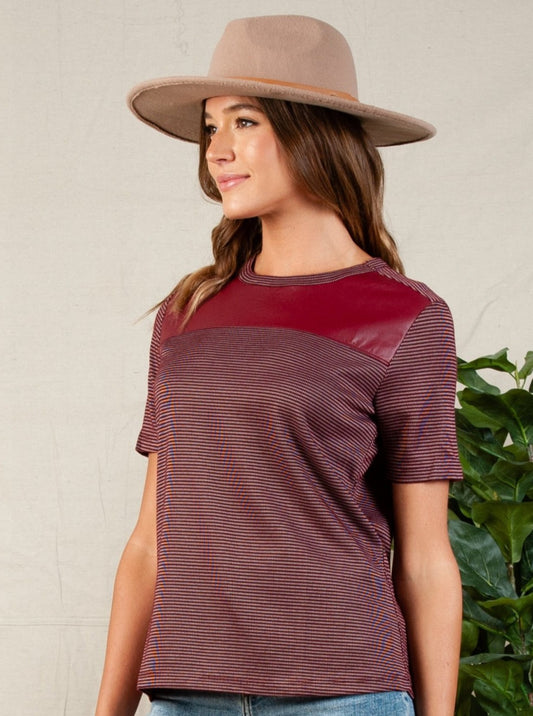 MIXED KNIT AND PLEATHER TEE-MAROON