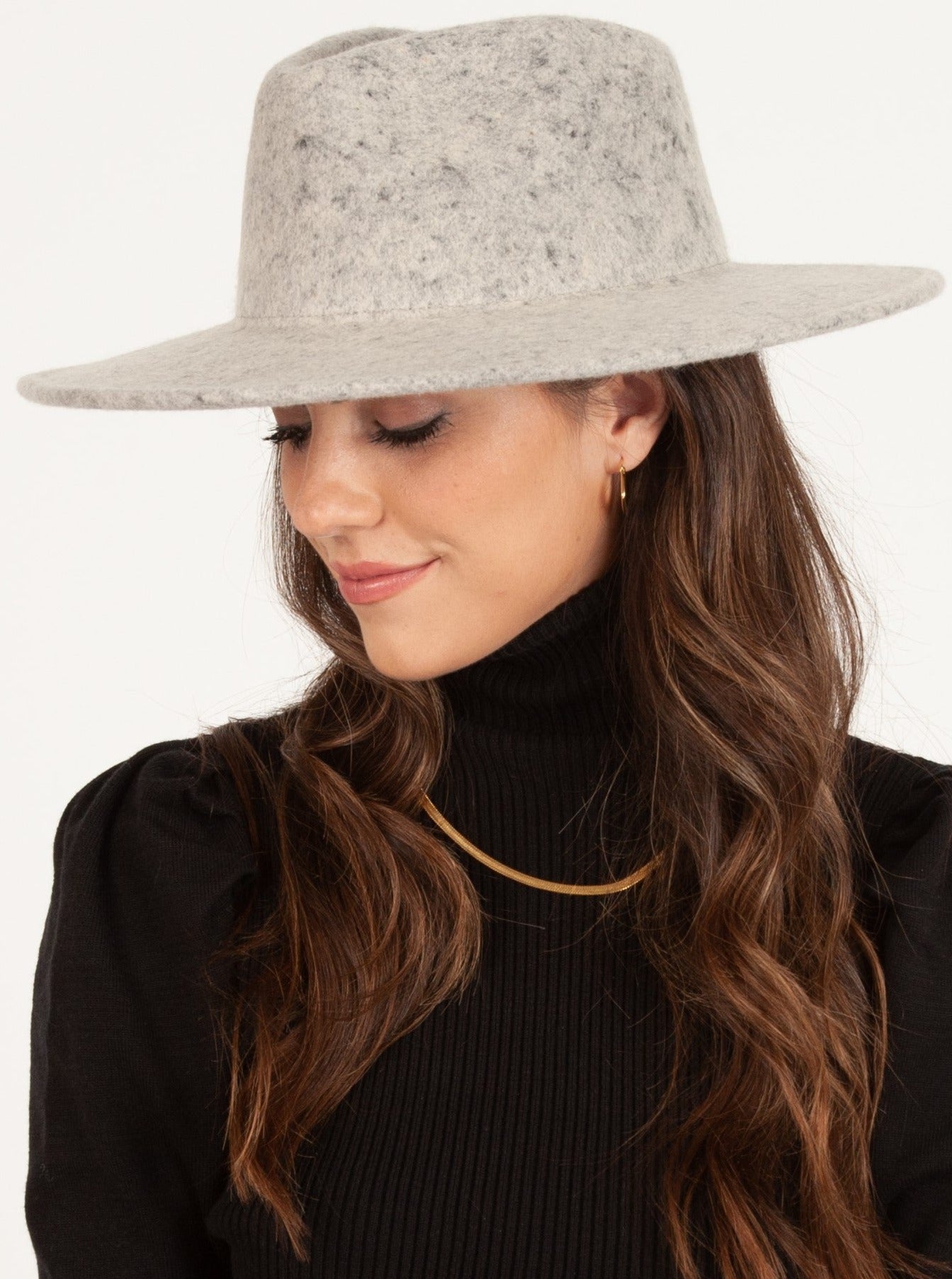GREY FEDORA