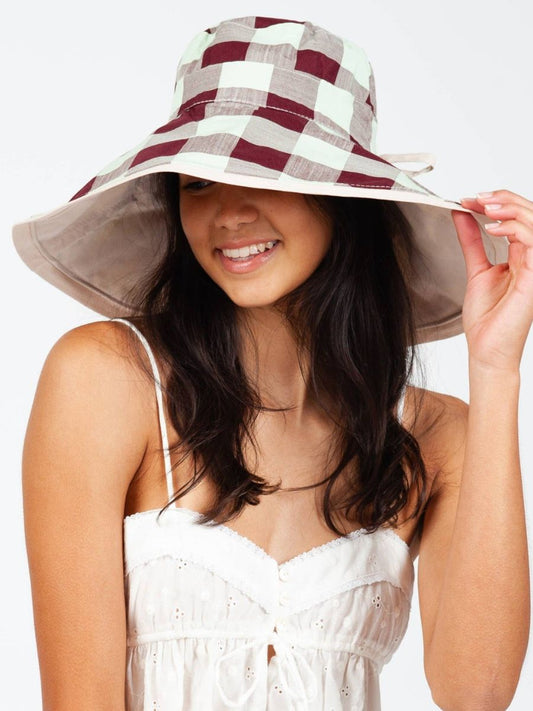 CHECKERED BUCKET HAT