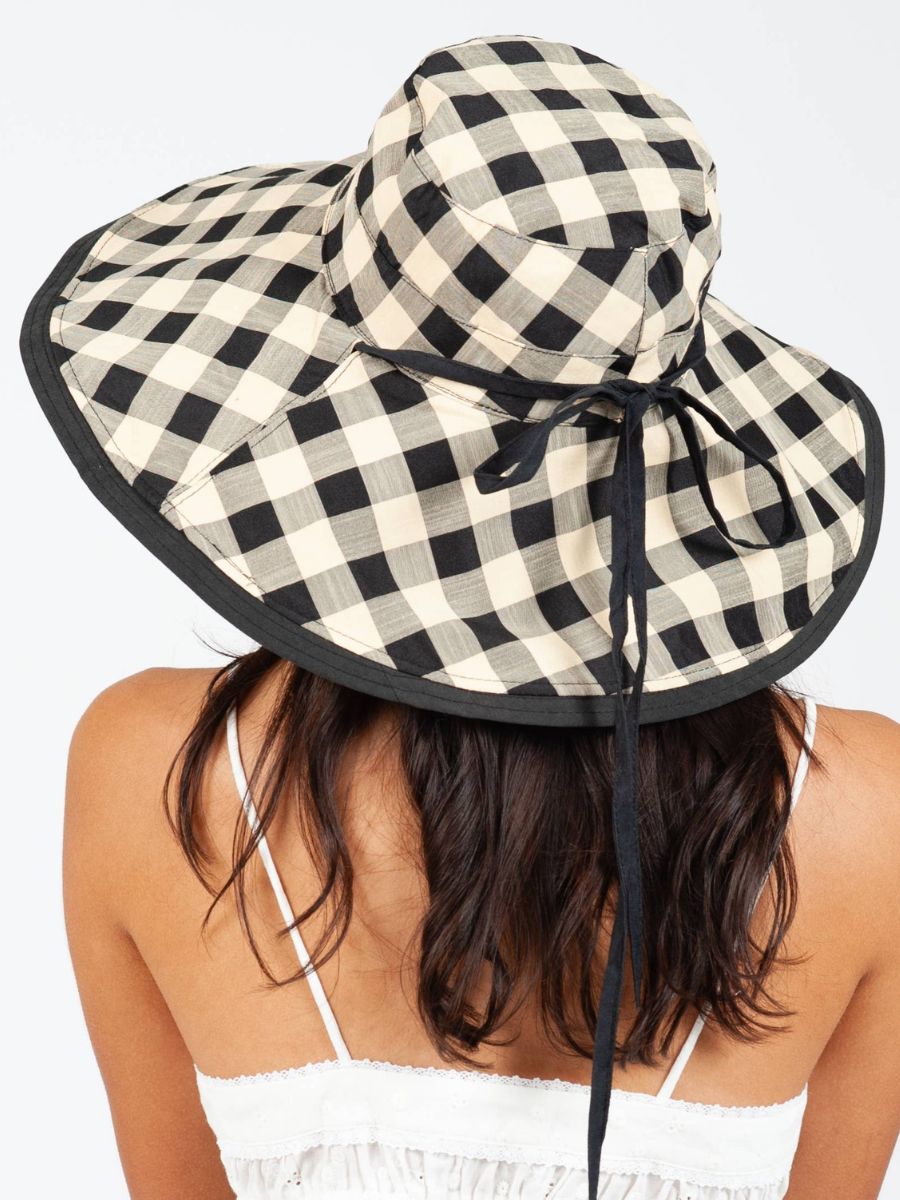 CHECKERED BUCKET HAT