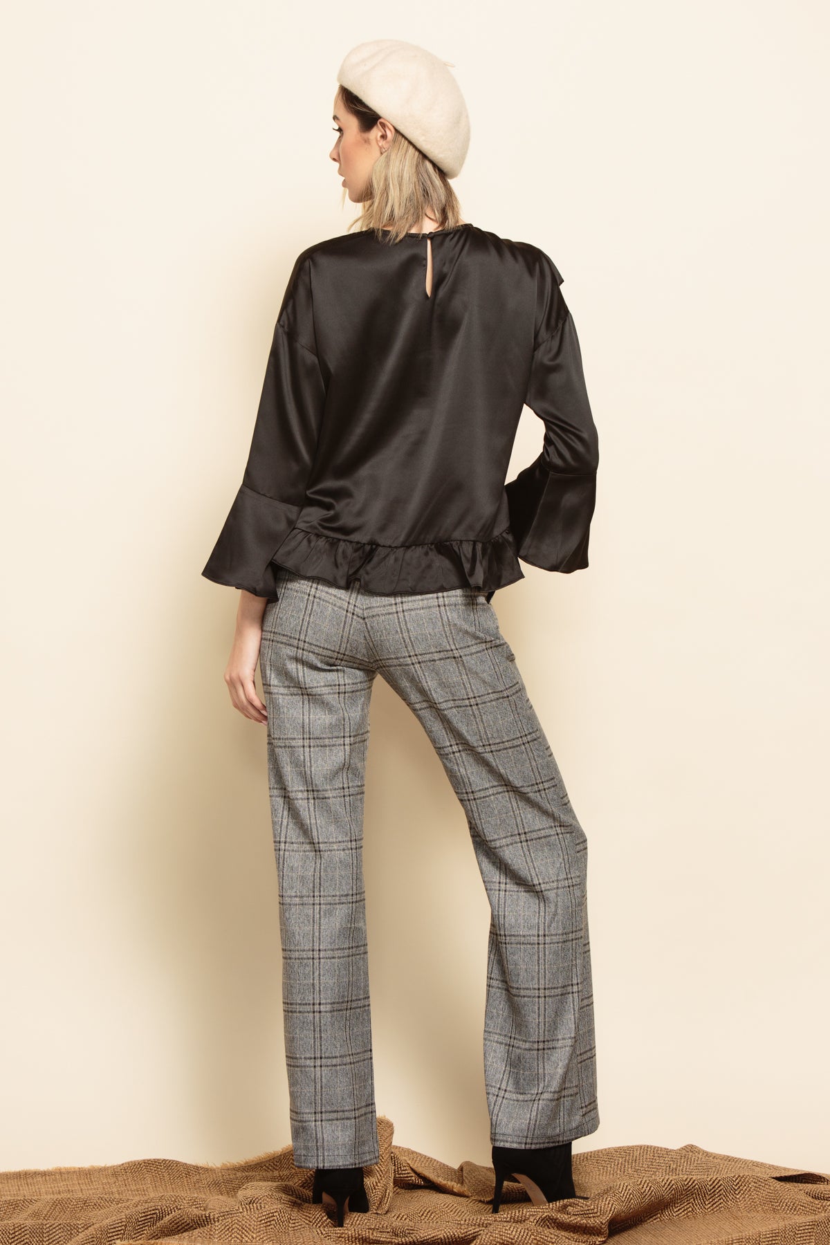 CAROLINE RUFFLE TOP-EBONY