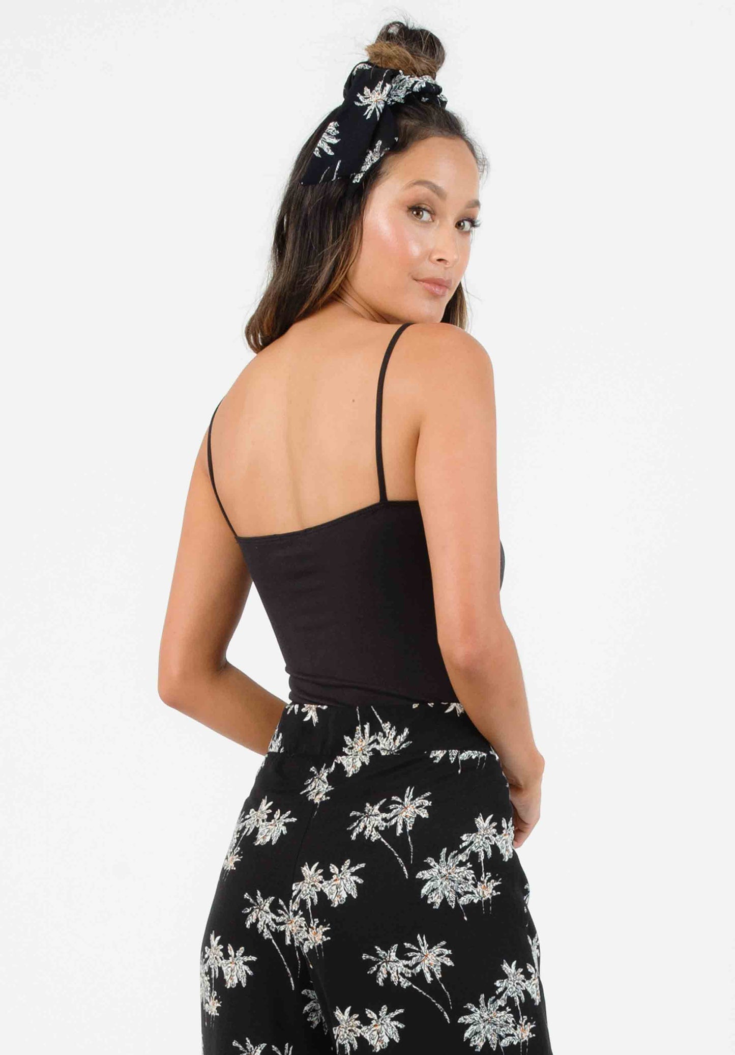 REILEY SQUARE NECK BODYSUIT-BLACK