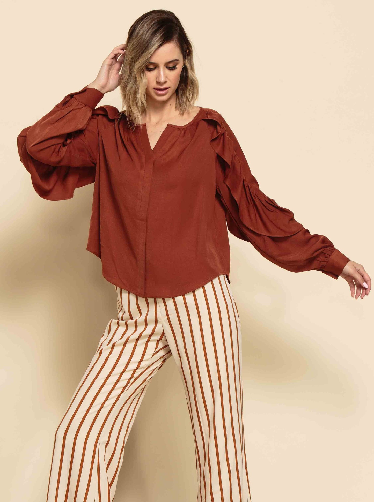 ELLIANA RUFFLE BLOUSE-CHESTNUT