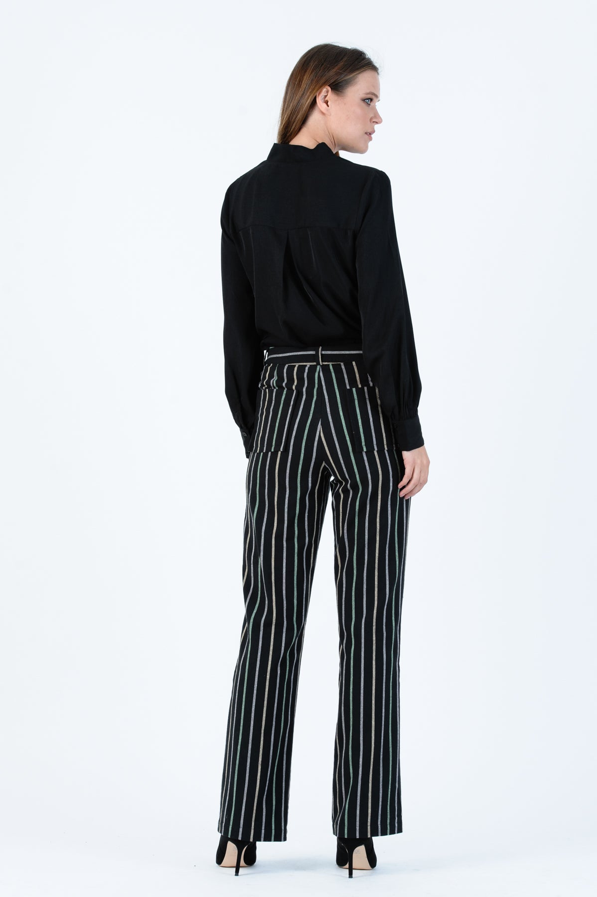 MAYFLOWER CUFFED BLOUSE-OBSIDIAN