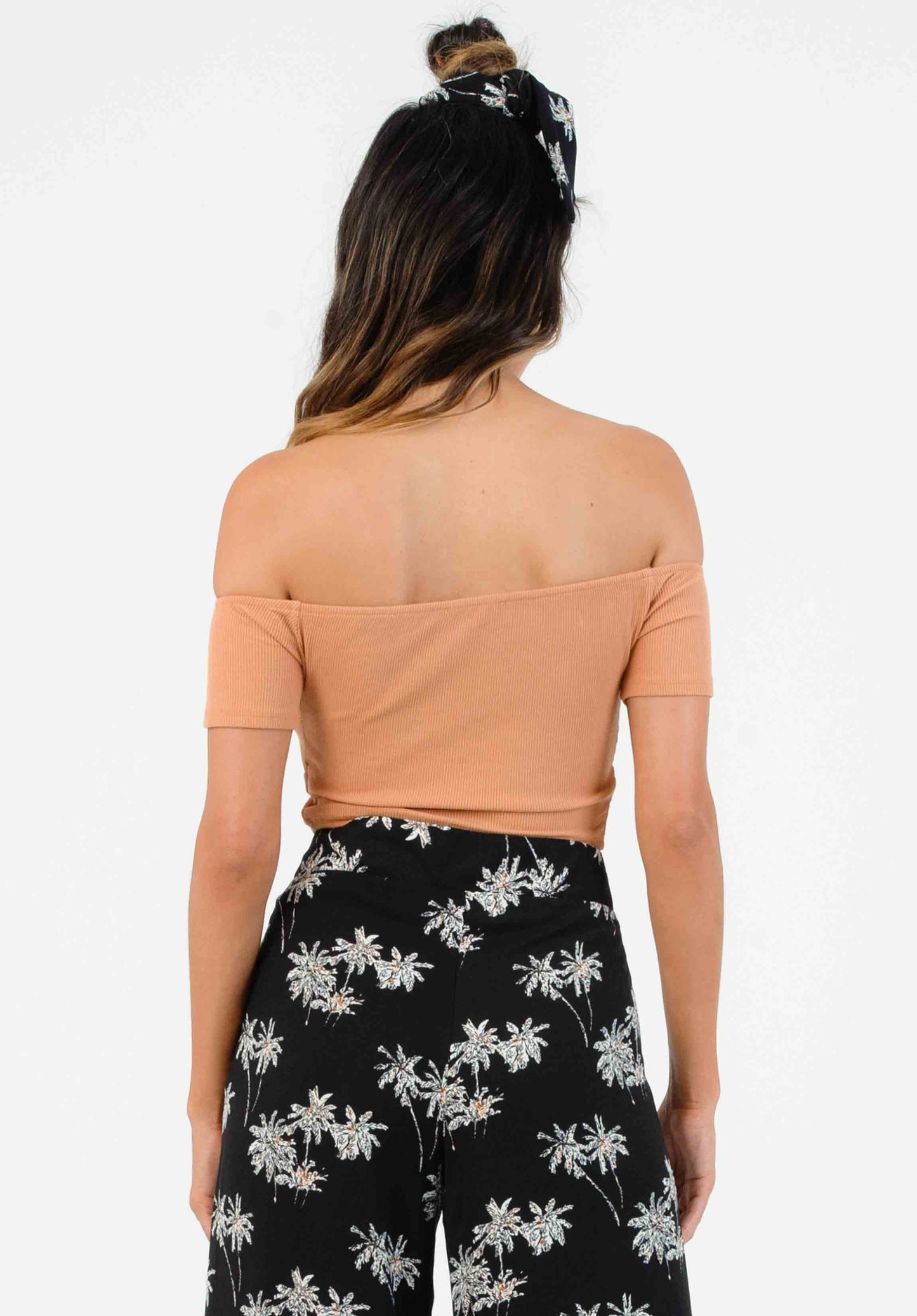 ROLLAND TIE FRONT CROP TOP-CARAMEL