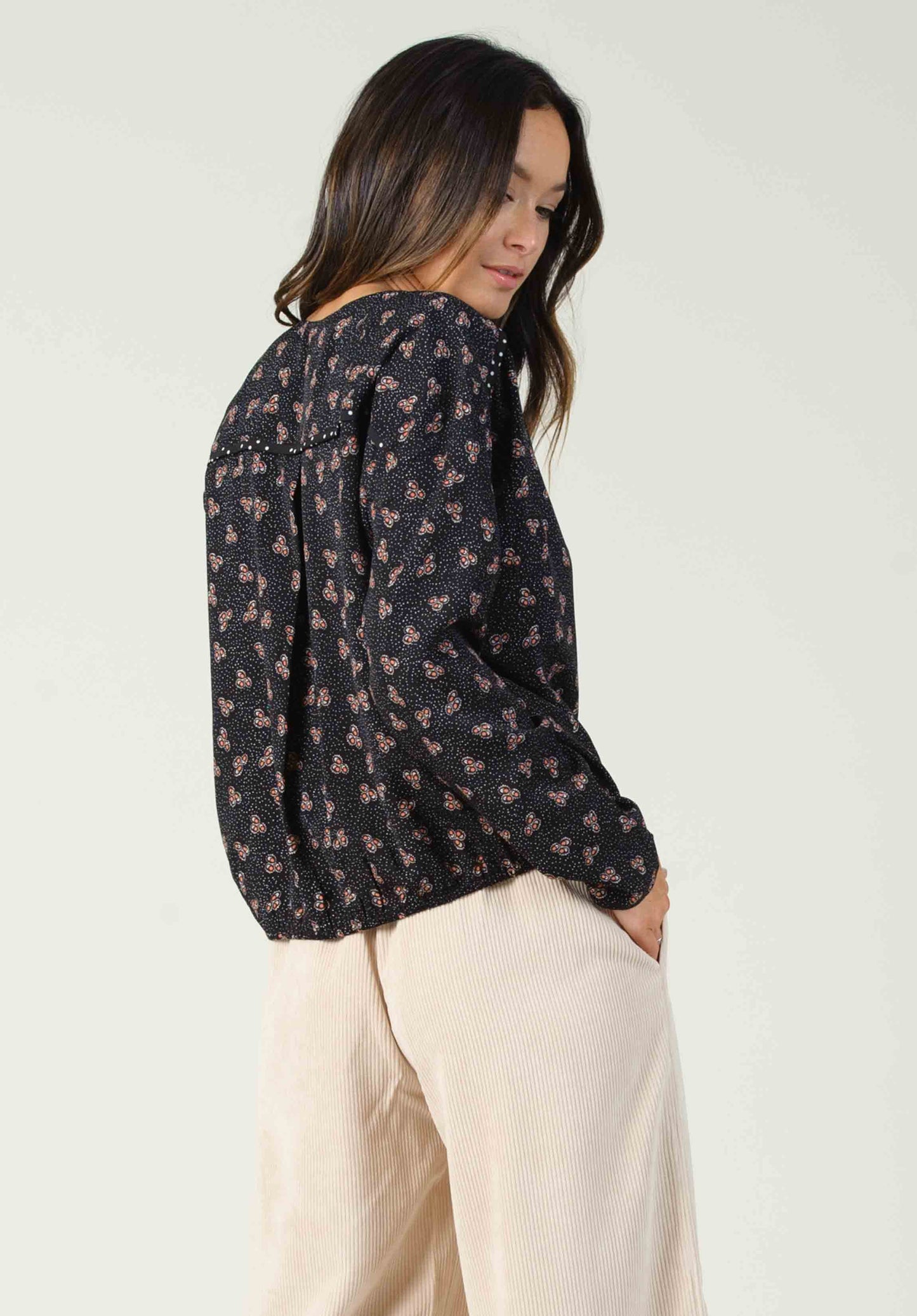 CLARET PIPING BLOUSE-BLACK MULTI DOT