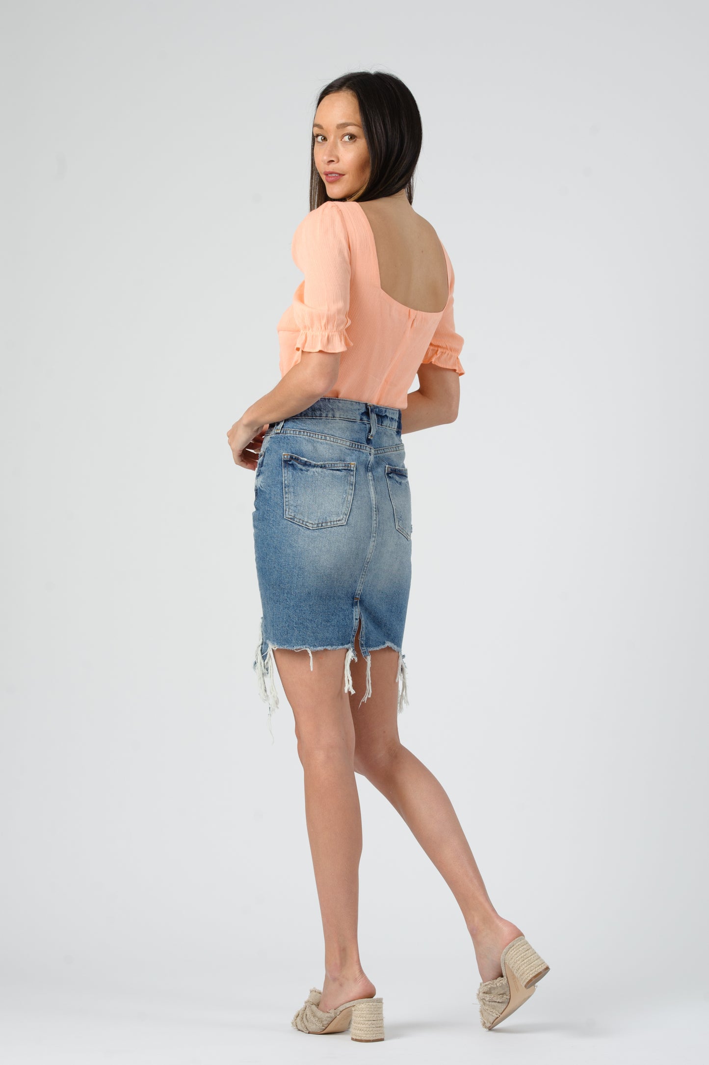 BAIA PUFF SLEEVE RUCHED TOP | CORAL