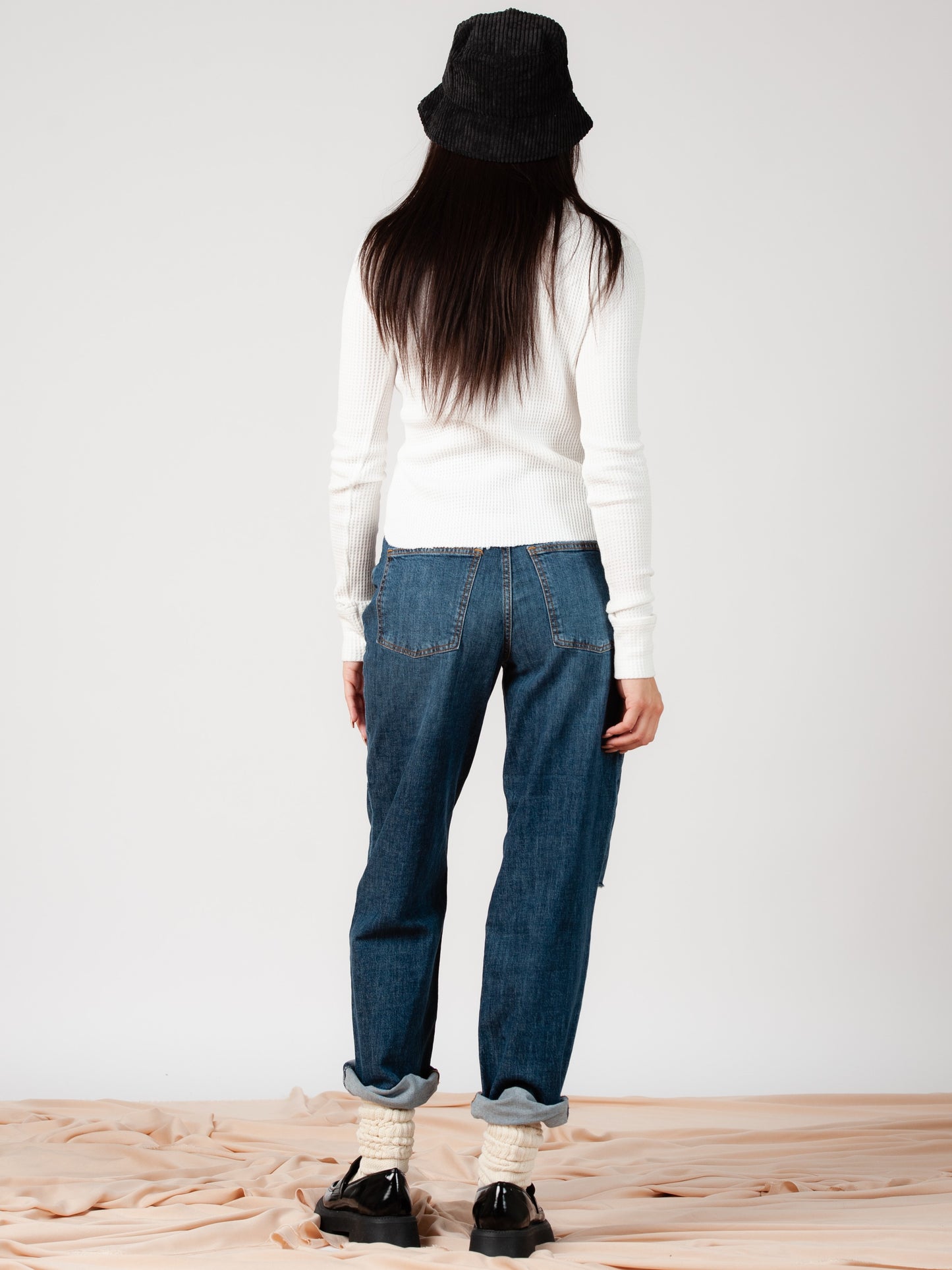 WHITE THERMAL LONG SLEEVE TOP
