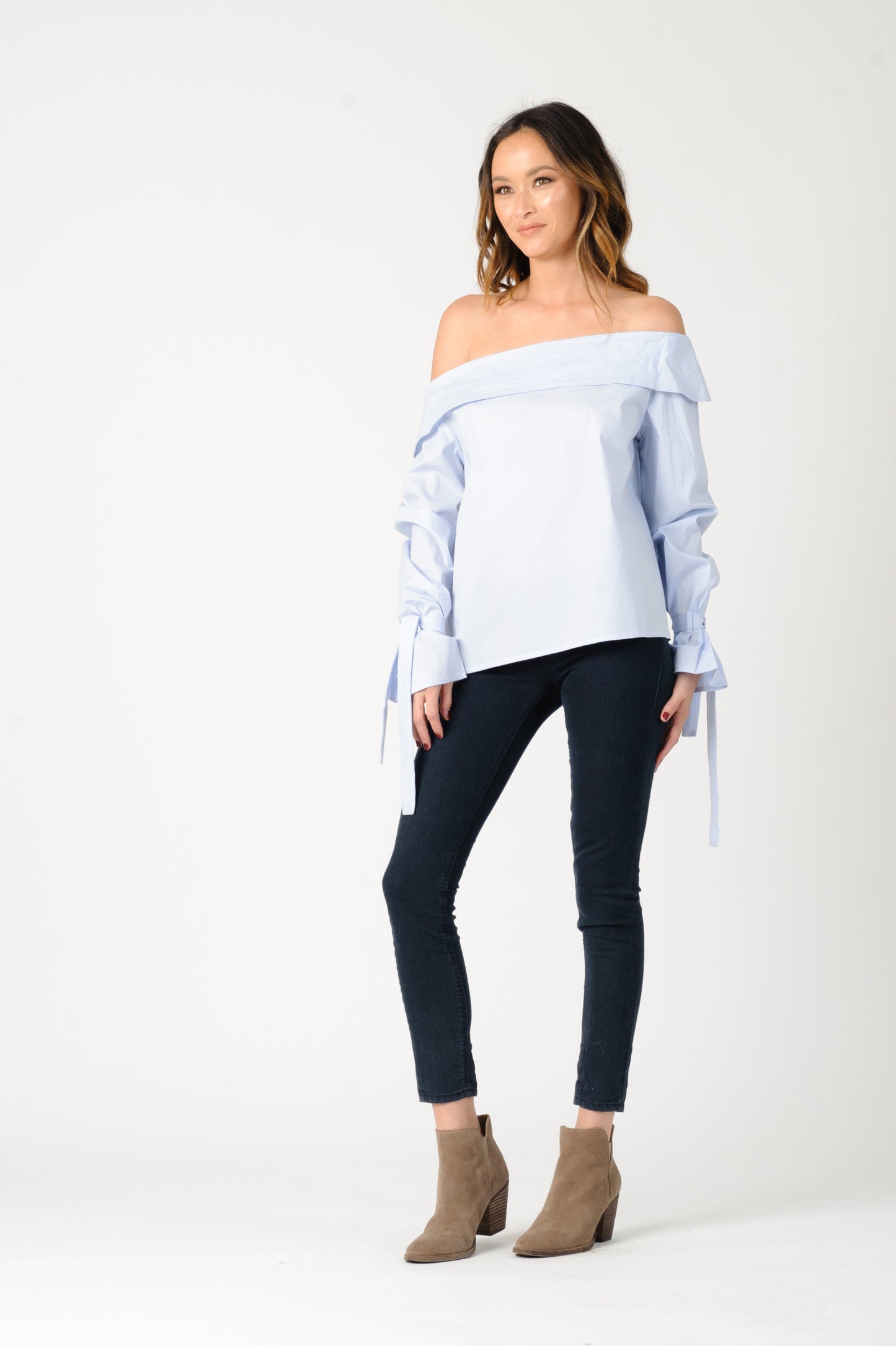 GRACE OFF SHOULDER TOP-LIGHT BLUE