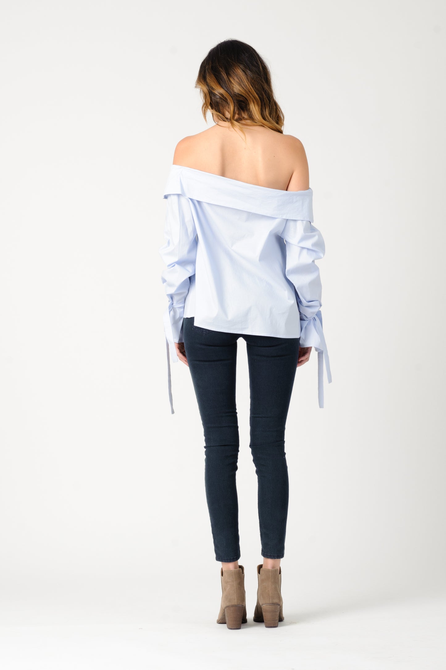 GRACE OFF SHOULDER TOP-LIGHT BLUE