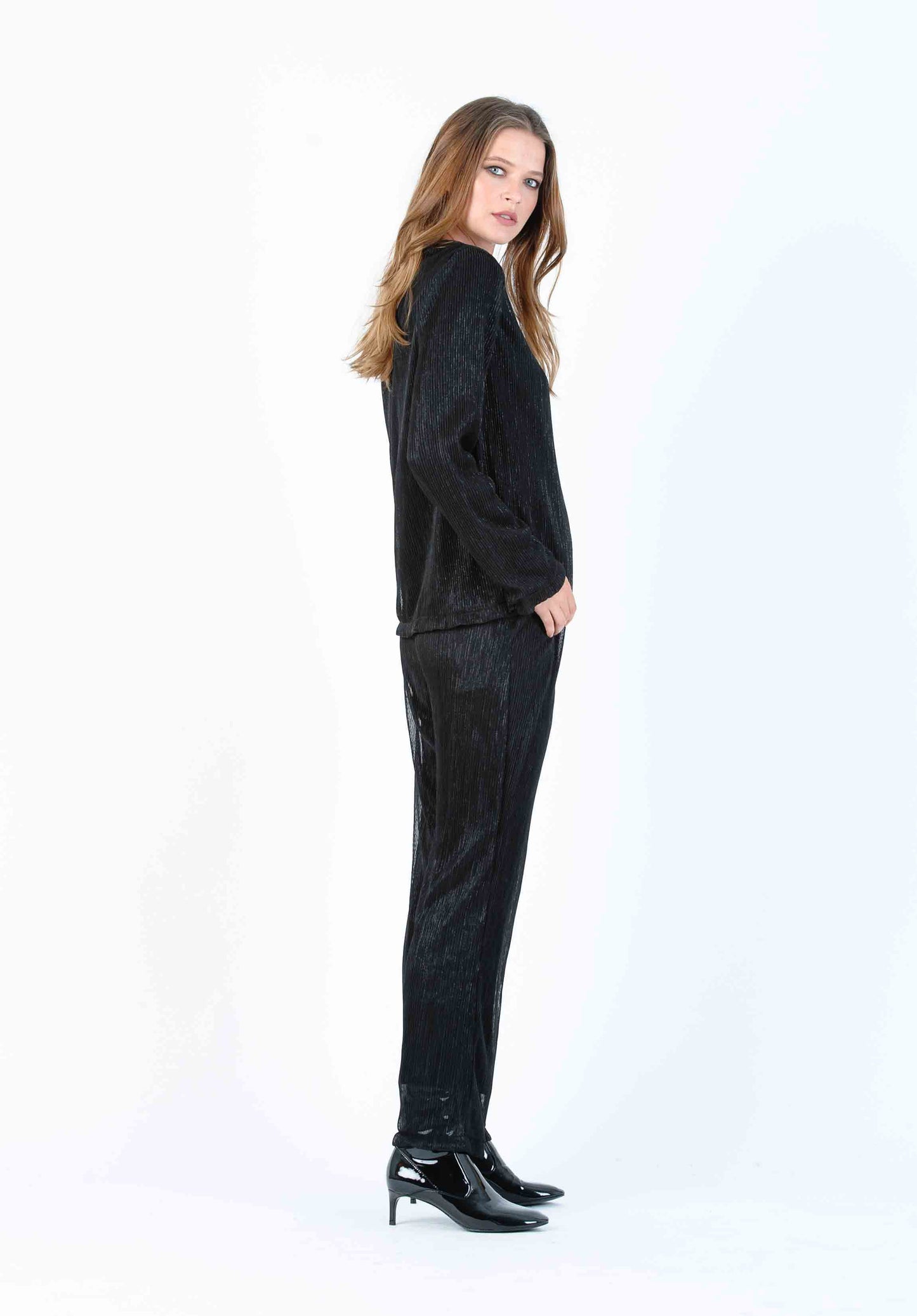 TIMBERLINE PULLOVER TOP-ONYX