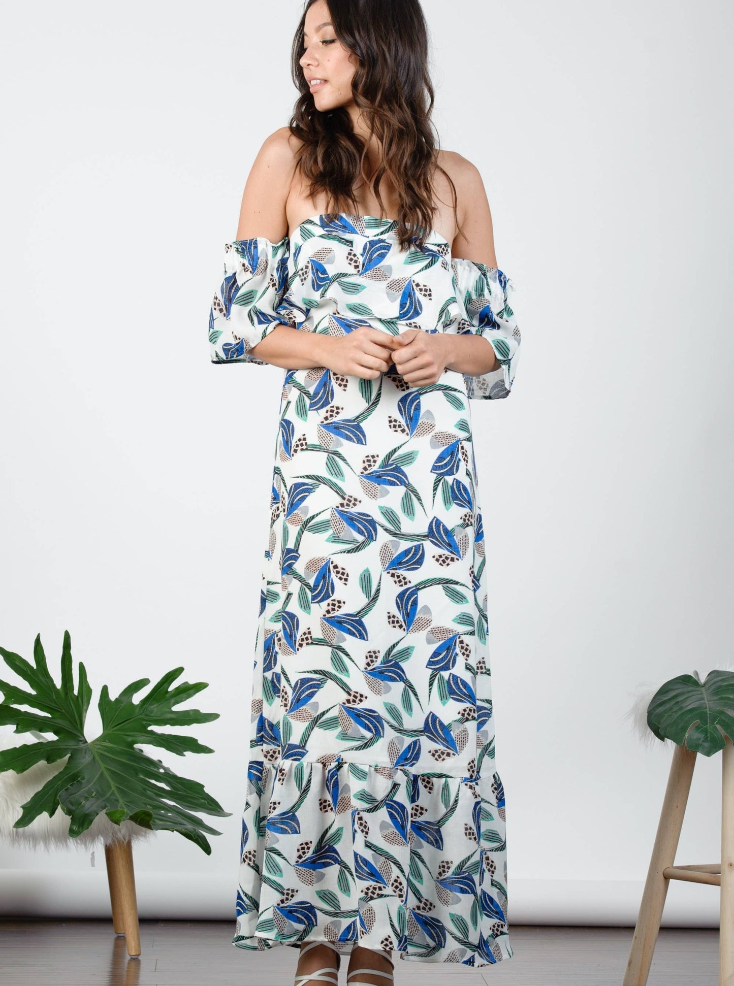 TIA STRAPLESS RUFFLE MAXI DRESS