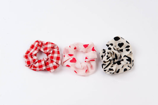COUNTRY FAIR SCRUNCHIES