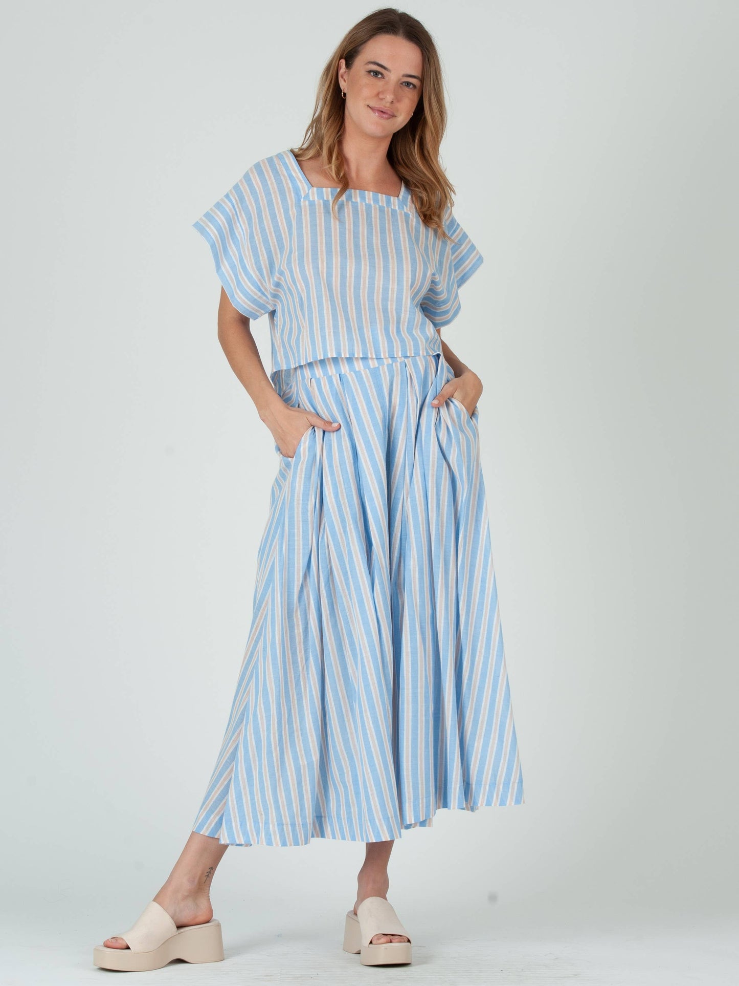 STRIPED SET