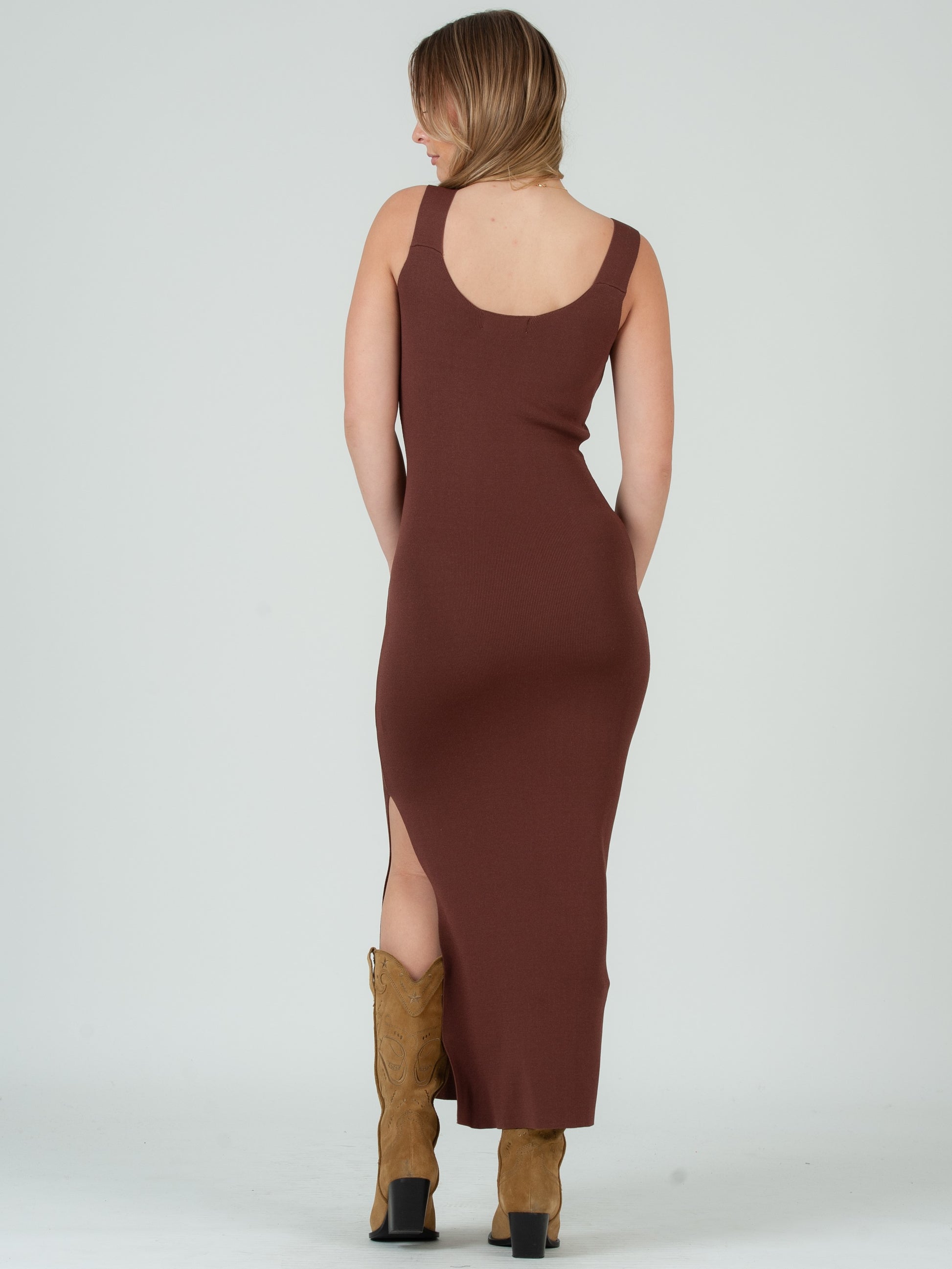 BROWN KNIT MAXI DRESS