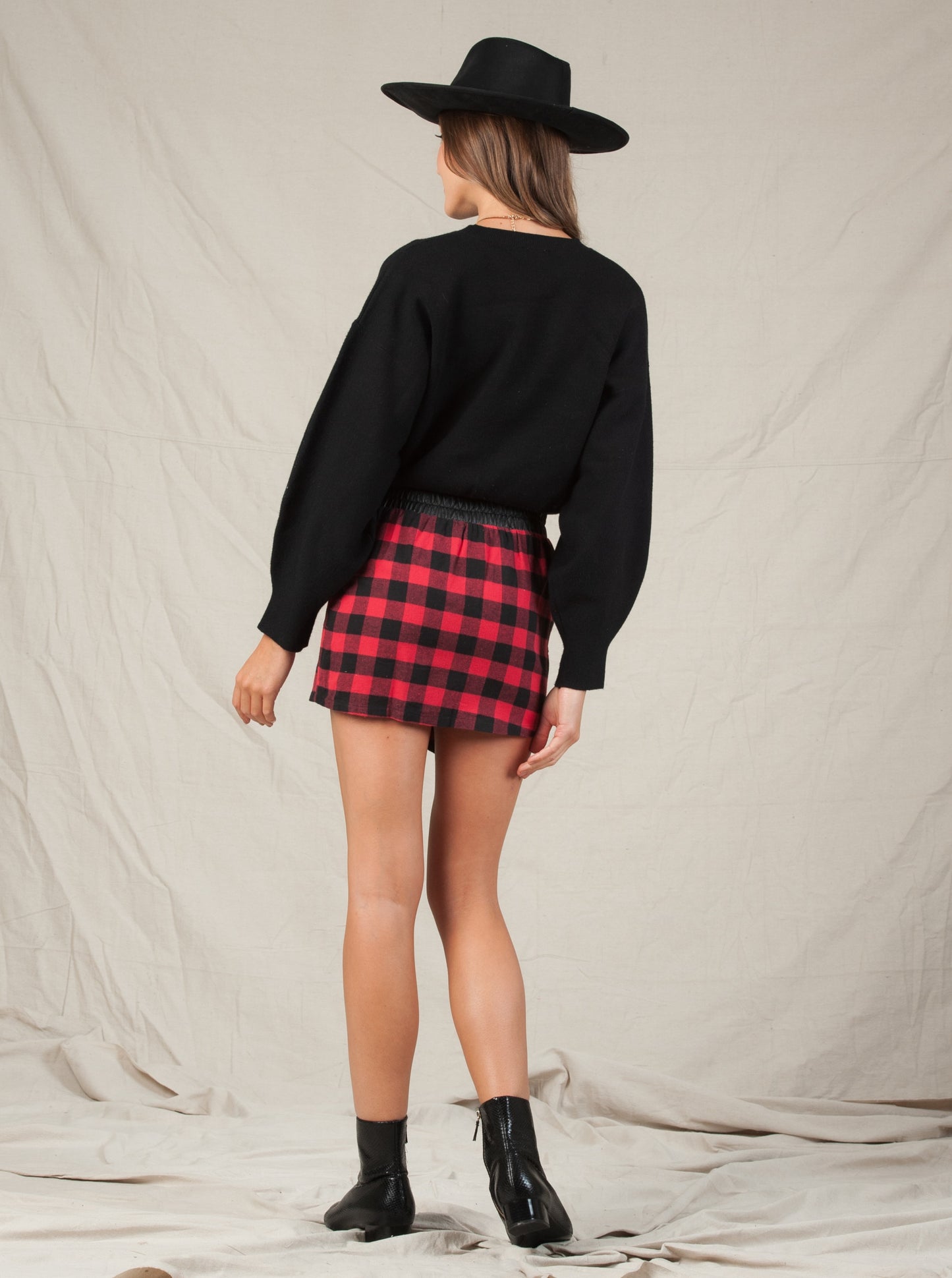 BUFFY SKIRT BUFFALO PLAID-BLACK RED