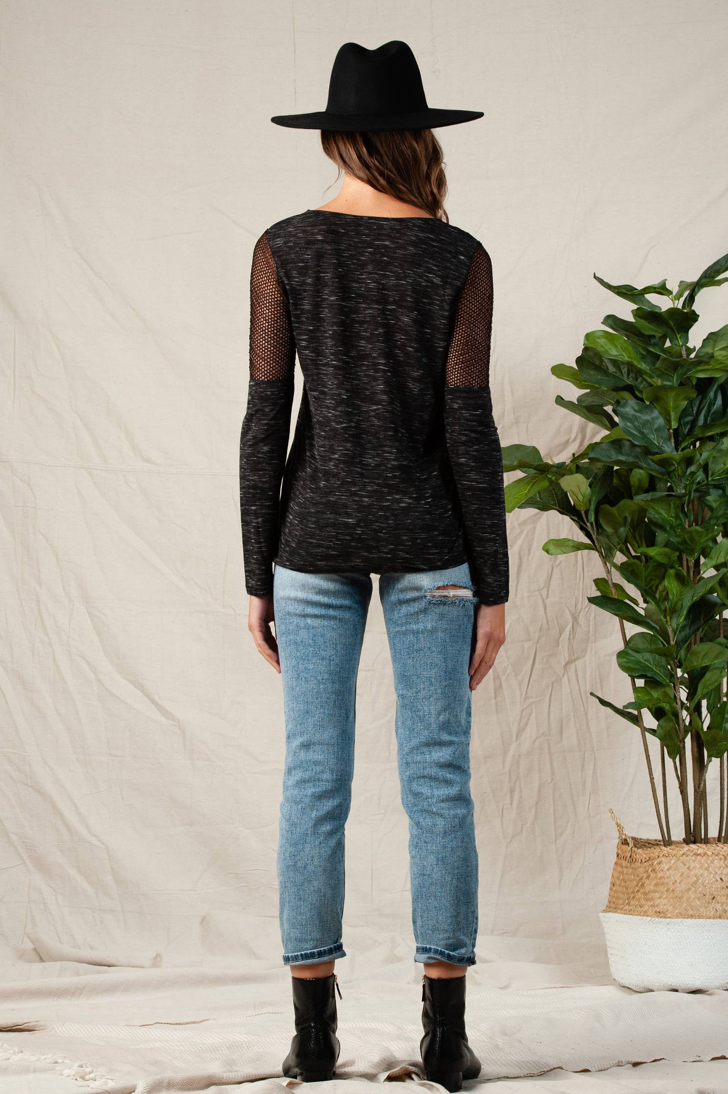 MARLED KNIT AND MESH TOP-BLACK