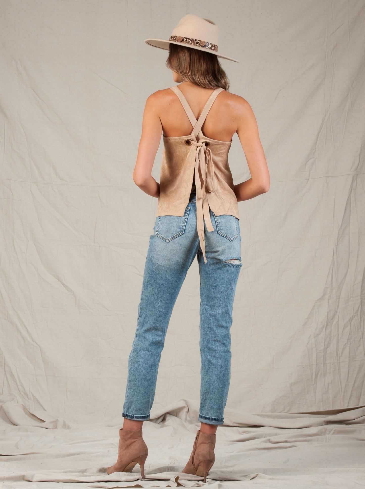 GINA TAN VEGAN SUEDE CAMI-LIGHT PINK