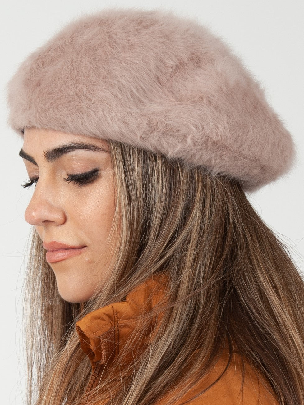 FUZZY BERET