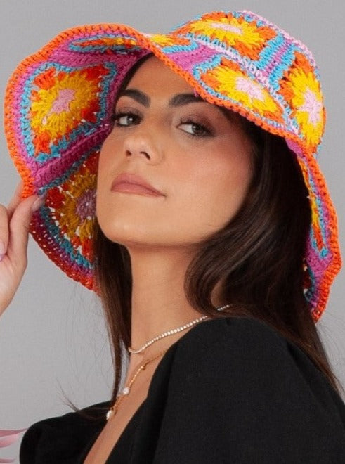 MULTICOLORED CROCHET BUCKET HAT