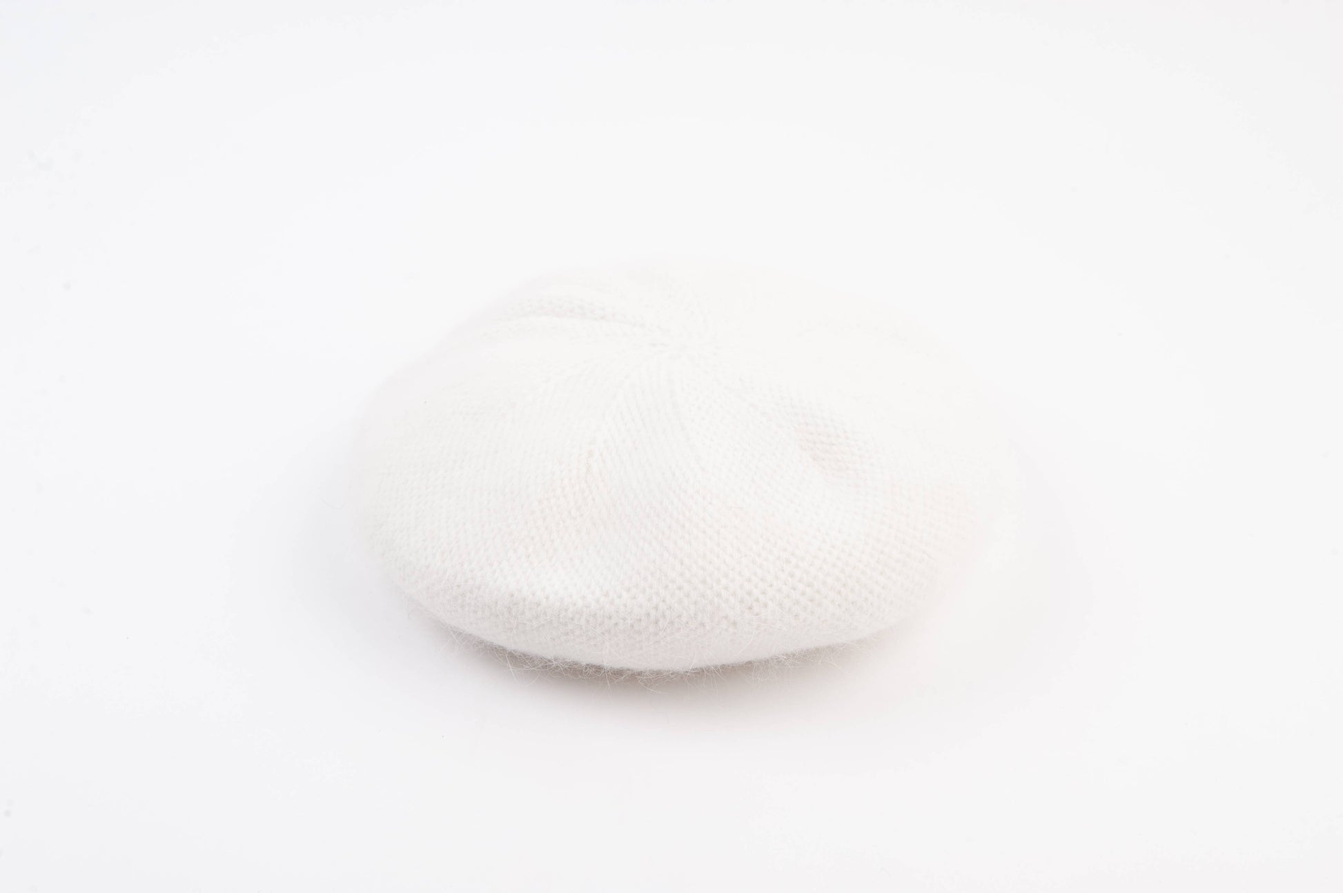 WHITE BERET